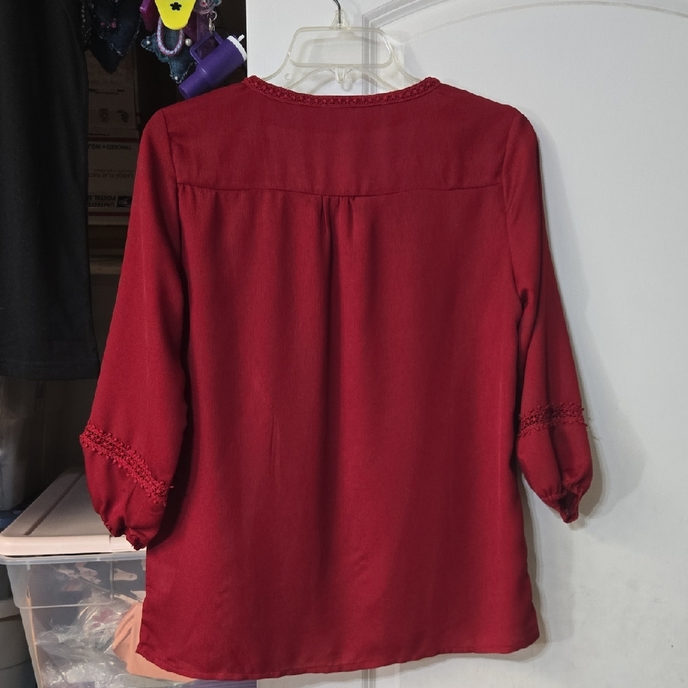 ☀️Elegant Red Women's Blouse Medium - Picture 4 of 7
